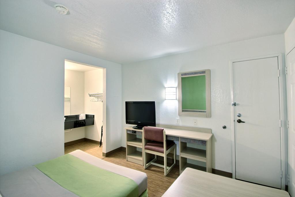 Motel 6 Milwaukee West - Brookfield Zimmer foto