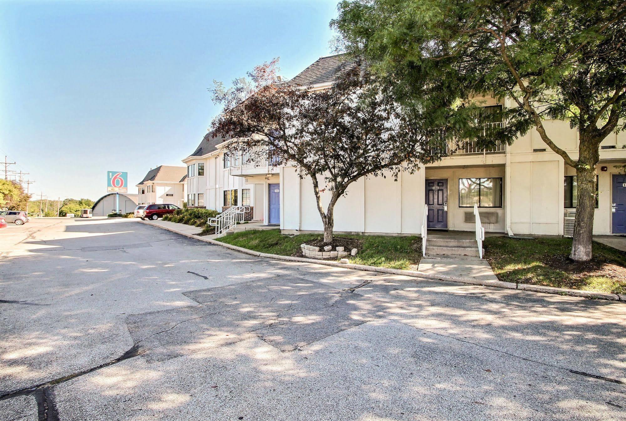 Motel 6 Milwaukee West - Brookfield Exterior foto